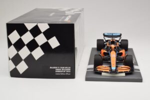 McLaren MCL36 #3 D. Ricciardo Bahrain GP 2022 Minichamps 1:18 537221803 Metall — Bild 3 von 7