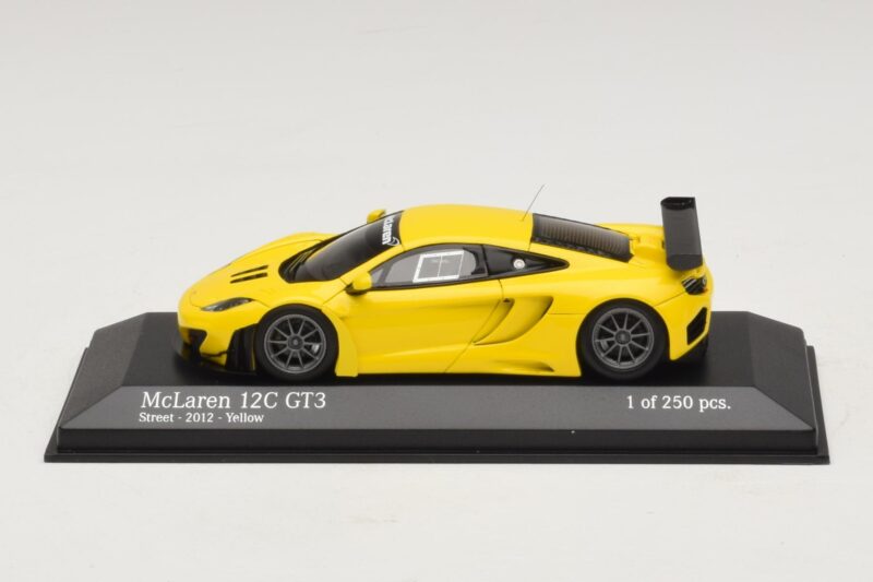 McLaren MP4-12C GT3 Street Gelb Minichamps 1:43 McLaren MP4-12C GT3 Street Gelb Minichamps 1:43 437121396 Metall