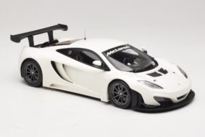 McLaren MP4-12C GT3 Weiß 2013 Minichamps 1:18 151121394 Metall — Bild 4 von 6