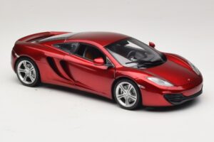 McLaren MP4-12C Rot Metallic Minichamps 1:18 110133022 Metall — Bild 6 von 8