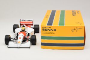 McLaren MP4/8 Ford #8 A. Senna Winner European GP 1993 Minichamps 1:18 540931818 Metall — Bild 3 von 7