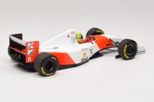 McLaren MP4/8 Ford #8 A. Senna Winner Japanese GP 1993 Minichamps 1:18 540931878 Metall — Bild 6 von 7