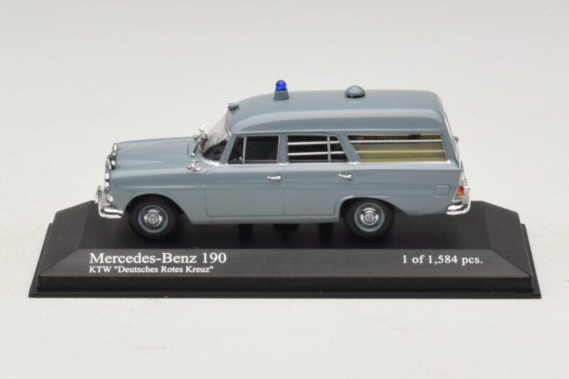 Mercedes 190 W110 Krankenwagen DRK Minichamps 1:43 400037270 Metall
