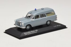 Mercedes 190 W110 Krankenwagen DRK Minichamps 1:43 400037270 Metall — Bild 2 von 4