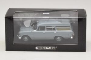 Mercedes 190 W110 Krankenwagen DRK Minichamps 1:43 400037270 Metall — Bild 4 von 4