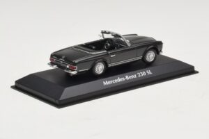 Mercedes 230 SL W113 Grau Maxichamps 1:43 94003231 Metall — Bild 2 von 4