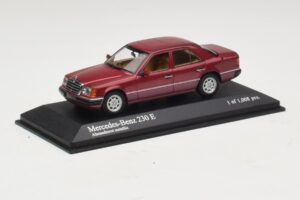 Mercedes 230E W124 Rot Metallic Minichamps 1:43 400037001 Metall — Bild 2 von 4