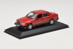 Mercedes 300D W124 Turbo Rot Minichamps 1:43 3210 Metall — Bild 2 von 4