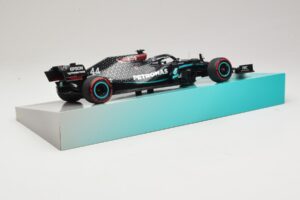 Mercedes AMG Petronas W11 EQ Performance #44 L. Hamilton 91st F1 Win Eifel GP 2020 Minichamps 1:18 113201144 Metall — Bild 3 von 6