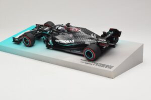 Mercedes AMG Petronas W11 EQ Performance #44 L. Hamilton 91st F1 Win Eifel GP 2020 Minichamps 1:18 113201144 Metall — Bild 5 von 6