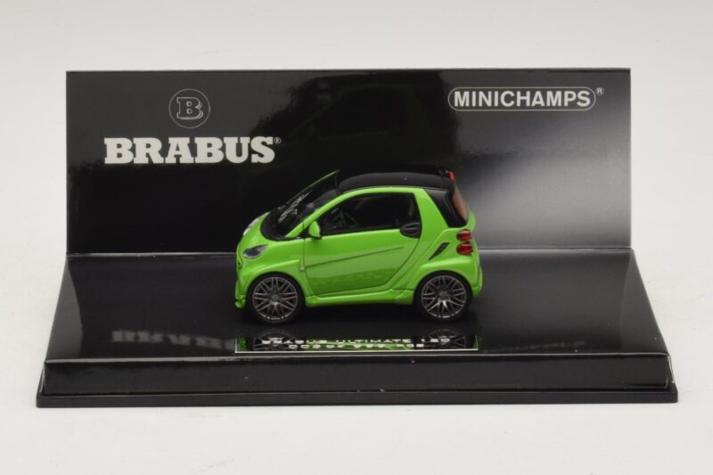 Mercedes Brabus Ultimate 120 Grün Minichamps 1:43 437032700 Metall