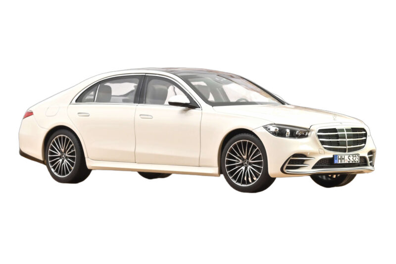 Mercedes S-Class W223 AMG Line Weiß Norev 1:18 Mercedes S-Class W223 AMG Line Weiß Norev 1:18 183807 Metall