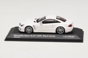 Mercedes SL65 AMG R230 Black Series Matt Weiß Minichamps 1:43 400038222 Metall