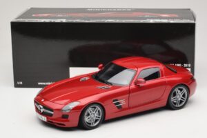 Mercedes SLS AMG C197 Rot Metallic Minichamps 1:18 100039020 Metall — Bild 8 von 8