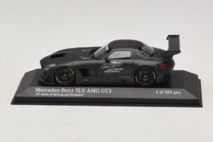 Mercedes SLS AMG GT3 45 Years of Driving Performance Schwarz Minichamps 1:43 410133200 Metall