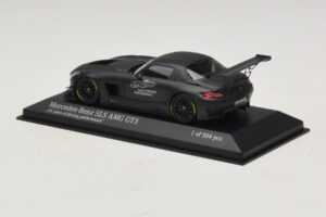 Mercedes SLS AMG GT3 45 Years of Driving Performance Schwarz Minichamps 1:43 410133200 Metall — Bild 3 von 4