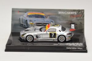 Mercedes SLS AMG GT3 #7 Black Falcon Jager / Seyffarth 24 Hours of Dubai 2011 Minichamps 1:43 437110307 Metall