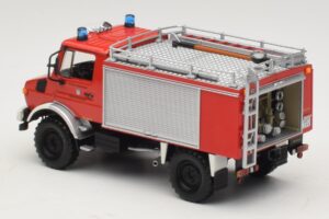 Mercedes Unimog 1300 L TLF 8/18 FF Oberammergau Minichamps 1:43 439033071 Metall — Bild 5 von 6