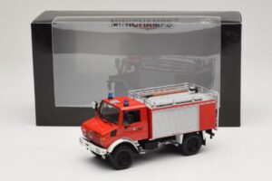 Mercedes Unimog 1300 L TLF 8/18 FF Oberammergau Minichamps 1:43 439033071 Metall — Bild 6 von 6