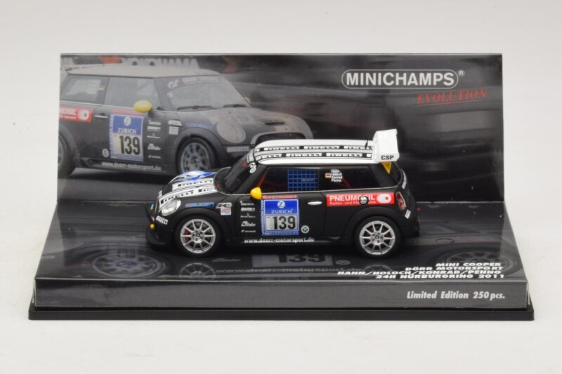 Mini Cooper Dörr Motorsport #139 Hahn / Holoch 24 Hours of Nürburgring 2011 Minichamps 1:43 Mini Cooper Dörr Motorsport #139 Hahn / Holoch 24 Hours of Nürburgring 2011 Minichamps 1:43 437112139 Metall
