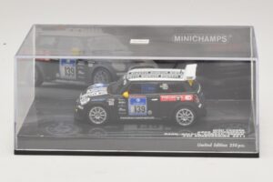 Mini Cooper Dörr Motorsport #139 Hahn / Holoch 24 Hours of Nürburgring 2011 Minichamps 1:43 437112139 Metall — Bild 4 von 5