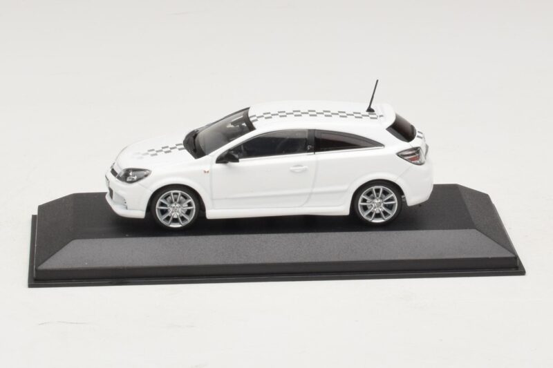 Opel Astra H OPC Nurburgring Edition Weiß Minichamps 1:43 ASTRA005 Metall