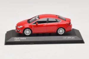 Opel Astra J Rot Minichamps 1:43 410042001 Metall
