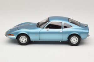Opel GT Blue Metallic Minichamps 1:18 180049030 Metall — Bild 4 von 8