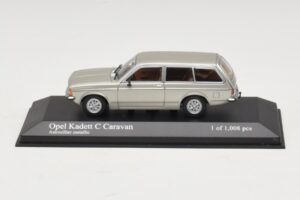 Opel Kadett C Caravan Silver Metallic Minichamps 1:43 400048111 Metall