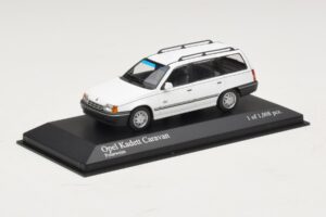 Opel Kadett E Caravan Weiß Minichamps 1:43 400045911 Metall — Bild 2 von 4