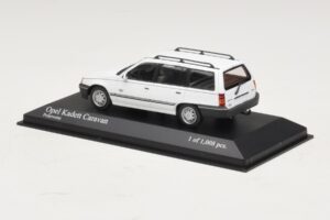 Opel Kadett E Caravan Weiß Minichamps 1:43 400045911 Metall — Bild 3 von 4