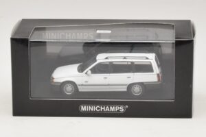 Opel Kadett E Caravan Weiß Minichamps 1:43 400045911 Metall — Bild 4 von 4
