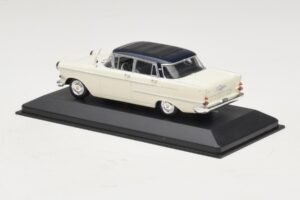 Opel Kapitan A Weiß Minichamps 1:43 400048000 Metall — Bild 3 von 4