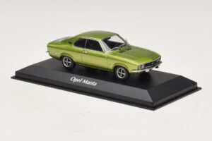 Opel Manta A Grün Metallic Maxichamps 1:43 940045501 Metall — Bild 3 von 4