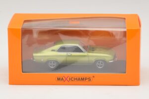 Opel Manta A Grün Metallic Maxichamps 1:43 940045501 Metall — Bild 4 von 4