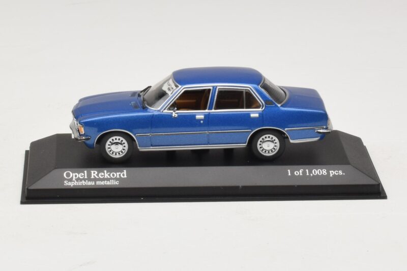 Opel Rekord D Blau Metallic Minichamps 1:43 400044002 Metall