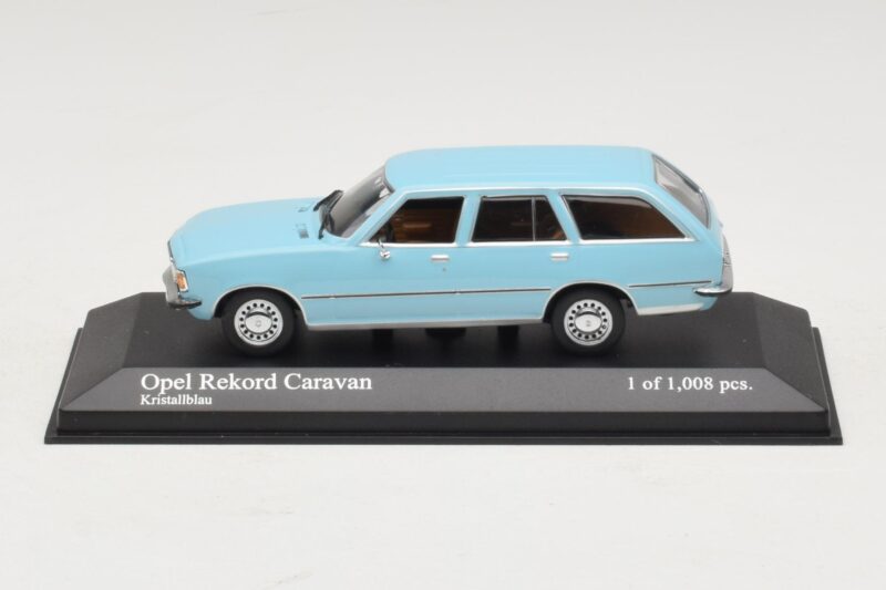 Opel Rekord D Caravan Hellblau Minichamps 1:43 400044014 Metall