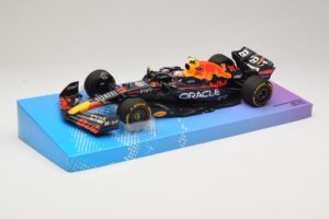 Oracle Red Bull Racing RB18 #11 S. Perez Miami GP 2022 Minichamps 1:18 113220511 Metall — Bild 2 von 7