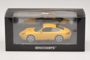 Porsche 911 991 Carrera Gelb Minichamps 1:43 410060221 Metall — Bild 4 von 4