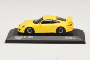 Porsche 911 991 GT3 Gelb Minichamps 1:43 410062021 Metall