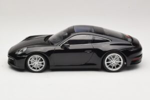 Porsche 911 992 Carrera 4S Schwarz Minichamps 1:18 WAP0211120R992 Metall — Bild 3 von 6
