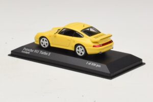 Porsche 911 993 Turbo S Gelb Minichamps 1:43 430069270 Metall — Bild 3 von 4