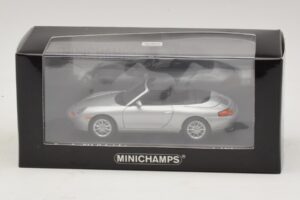 Porsche 911 996 Cabriolet Silber Metallic Minichamps 1:43 400061091 Metall — Bild 4 von 4