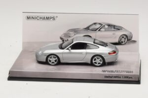 Porsche 911 996 Carrera 40 Jahre Jubiläum Silber Minichamps 1:43 436061070 Metall