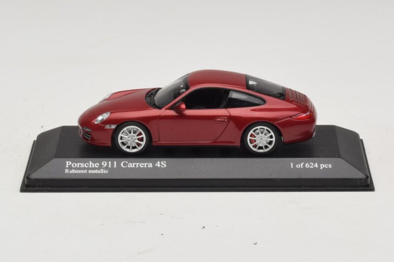 Porsche 911 997 Carrera 4S Red Metallic Minichamps 1:43 Porsche 911 997 Carrera 4S Red Metallic Minichamps 1:43 400066422 Metall
