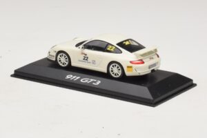 Porsche 911 997 GT3 #22 Weiß Minichamps 1:43 WAP020102016 Metall — Bild 3 von 4
