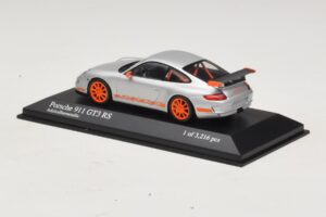 Porsche 911 997 GT3 RS Silber Minichamps 1:43 400066000 Metall — Bild 3 von 4