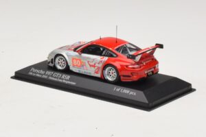 Porsche 911 997 GT3 RSR GT2 #80 S. Neiman / D. Law 24 Hours of Le Mans 2010 Minichamps 1:43 410106980 Metall — Bild 3 von 4