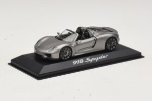 Porsche 918 Spyder Grau Metallic Minichamps 1:43 WAP0201000E Metall — Bild 2 von 4
