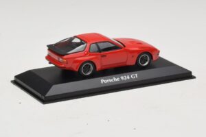 Porsche 924 GT Rot Maxichamps 1:43 940066120 Metall — Bild 2 von 4